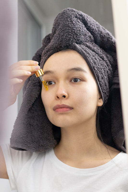 BEST Time To Apply Vitamin C Serum